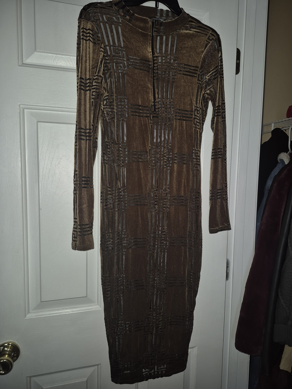 Fashion Nova Brown Velvet Midi Dress with Subtle Grid
